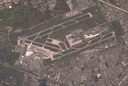 Aeroporto Internacional de Montreal.JPG