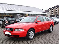 Audi A4 Avant (1996–1999)