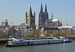 Avalon Imagery vor der Kölner Altstadt