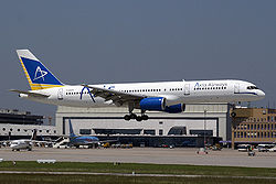 Boeing 757-200 der Axis Airways