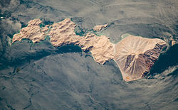 ISS-Astronautenfoto der Isla Coronado (Norden ist rechts)