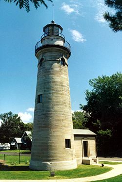 Erie Land Lighthouse.jpg