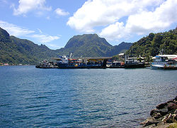 Docks im Hafen von Pago Pago