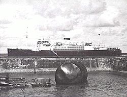 Die Manoora bei Nauru, Januar 1940