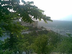 Blick von den umgebenden Hügeln ins Tal von Idlib