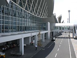 Makassar Airport New Terminal 1.JPG