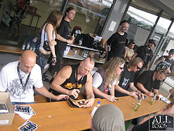 Masterplan während einer Autogrammstunde beim Earthshaker-Fest 2007
