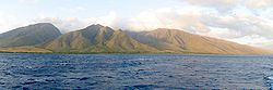Maui von See aus fotografiert (Westküste)