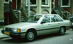 Mazda 929 Limousine (1984–1987)