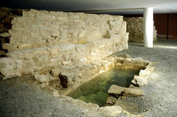 jüdisches Ritualbad mit Stadtmauerrest