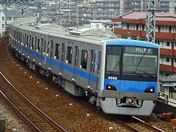 Odakyū Baureihe 4000 auf der Tama-Linie
