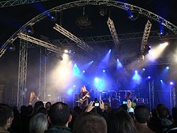 Obscura auf dem Hellfest 2010, im Vordergrund Linus Klausenitzer, Steffen Kummerer und Christian Muenzner, im Hintergrund Hannes Grossmann am Schlagzeug