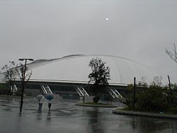 Außenansicht des Stadions, Oktober 2004