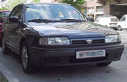 Nissan Primera Schrägheck (1990–1994)