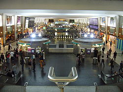 RER A - Gare de la Defense.jpg