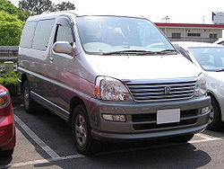 Toyota Regius (1999)