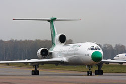 Turan Air Tu-154.jpg