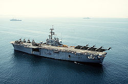 USS Iwo Jima (LPH-2), portside view.jpg