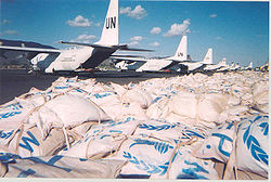 Flugzeuge der UNHAS (C-130) in Kenia 2004