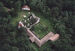 Luftaufnahme der Klosterruine