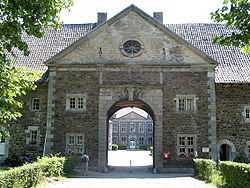 Torhaus des Klosters Val-Dieu