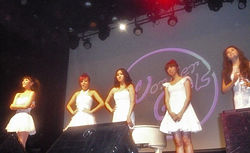 Von Links nach Rechts: Sunye, Yubin, Ye-eun, Hye-rim, Sohee.Die Wonder Girls bei einem Auftritt in San Francisco am 13. Juni 2010.