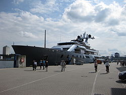 Yacht Pacific in Kiel.JPG