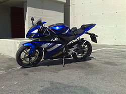 Yamaha YZF-R125 blu.jpg
