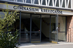 Haupteingang Gymnasium Kreuzgasse