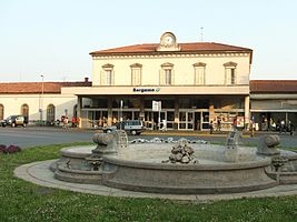 Bergamo stazione treno.jpg