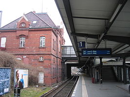 Bahnsteig des S-Bahnhofs