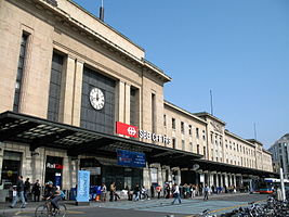 Haupteingang des Gare de Cornavin