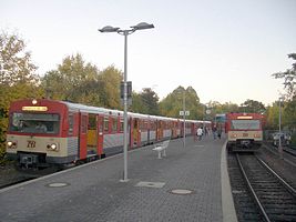 Zugkreuzung im Bahnhof Kelkheim