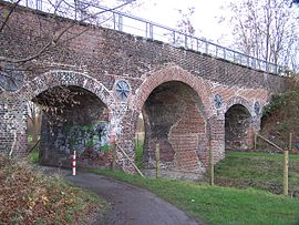 Feldchenbahnbrücke über die Emscher, einziges erhaltenes Bauwerk der Zeche