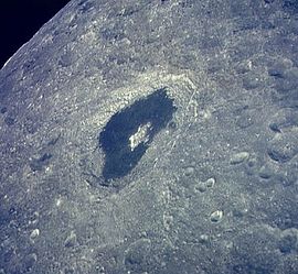 Krater Tsiolkovsky.jpg