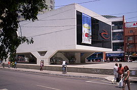 Städtische Bibliothek im Stadtzentrum, entworfen von Oscar Niemeyer