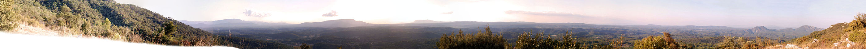 Panorama von einem Hügel über Bras