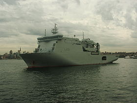HMNZS Canterbury im Hafen von Sydney 2009