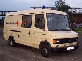 Arzttruppkraftwagen des DRK