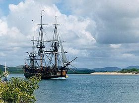 Endeavour replica in Cooktown harbour.jpg