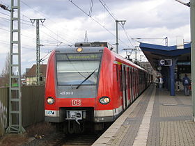 S1 auf dem Weg nach Wiesbaden Hbf (Gleis 3)