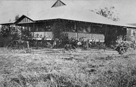 StateLibQld 1 128458 Moura homestead on the Dawson River, Queensland, ca. 1920.jpg