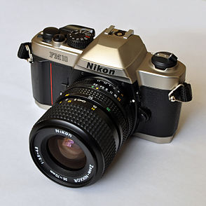 Nikon FM10.jpg