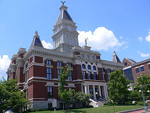 Montgomery County Courthouse in Clarksville