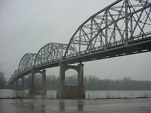 Brücke über den Illinois River bei Henry