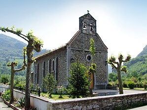Iglesia de la parroquia de San Miguel de Argame 0103.jpg