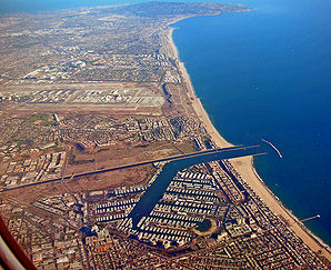 Blick nach Süden, im Hintergrund der Flughafen von Los Angeles