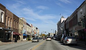 Das alte innerstädtische Geschäftsgebiet von Portage ist im National Register of Historic Places gelistet.[1]