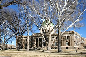 Roswell NM - County Courthouse.jpg