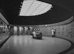 Kontrollraum des Kernkraftwerks im Jahr 1966